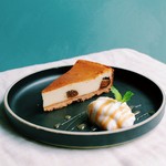 h HAGI CAFE  - 無花果のチーズケーキ