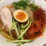 丸源ラーメン - 冷麺作り直してもらったやつ。なんだか、キュウリの盛りが雑に、、、