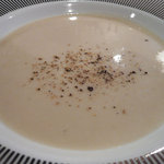 Godaille - 黒コショウ風味のバナナ冷製スープ＠「Godaille」