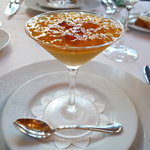 人参のムースとコンソメのジュレ　ウニ添え♪