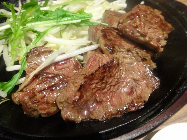 肉バル 伊萬里や>