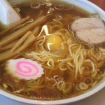 大勝軒 - 生玉子入麺