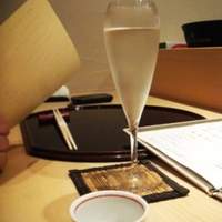 麻布 秀 - グラスシャンパーニュ