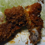ブルドック - チキンカツの断面