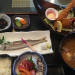 わらべ菜魚洞 - 今日のお昼膳