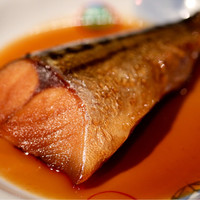 ステーキ鉄板焼 しゅうえ - さば醤油煮