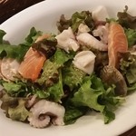GABUCHIKIワイン倶楽部 - 魚介サラダ