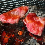 一升びん - 松阪肉カルビ②