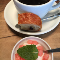 イノーヴェ - コーヒーとスイカのプリン