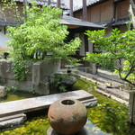 Gion Hitsuji Kafe - 祇園の路地奥にこんな場所があったのか！と驚きのある、中庭が臨める癒しカフェ2
