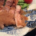 肉料理と大地の恵み ひなた - お肉は厚め