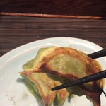 浦咲ラーメン駅前 - 緑色の皮　あっぷ