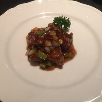 故宮 - 国産牛肉のソテー　黒酢ソース