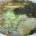 らｰ麺工房 はくが。 - はくが醤油ラーメン650円