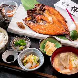 [Ginza Bansuke's commitment] Exquisite dried fish set meal♪ 15 types available♪