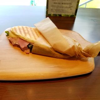 クアドリフォリオ カフェ_1