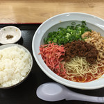 担々麺の店 まるたん。 - 汁なし担担麺白ゴマ半ライスセット820円+自家製ラー油3辛100円