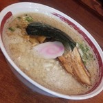 ニボシ背脂ソバ680円大盛150円増／平成28年7月