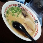 豚骨食堂 - 豚骨ラーメン500円／平成28年7月