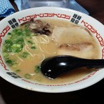 豚骨食堂 - 豚骨ラーメン500円／平成28年7月