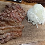 タンdeボラーチョ - 牛タン～熟成肉