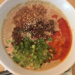 『白胡麻坦々麺』700円