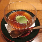 滋味 康月 - びわと紅茶のゼリー＆ヨモギと豆腐のアイスクリーム