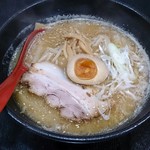 究麺 十兵衛 - 味噌ラーメン なかなか食べ応えがあります。