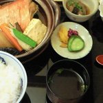 赤坂 ひかわ - 金目鯛の煮付膳 1200円