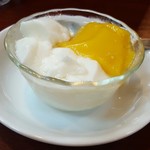 中華厨房 久華 - 杏仁豆腐とマンゴープリン
