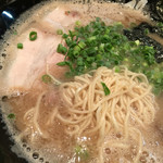 博多一双 - 麺はバリカタね〜