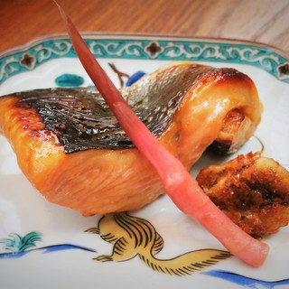 本店 加賀 彌助_2