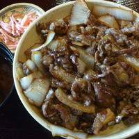 豚捨 KITTE丸の内店 - 牛丼（並）税抜き１２６０円