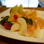 ポットスチル - フルーツの盛合せ