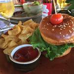 House Without a Key - ランチ　ハンバーガー