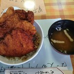 レストラン ふくしん - カツ丼　890円
