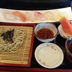 松乃栄 - 寿司とそばのセット