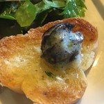 BUZZ'S ORIGINAL STEAK HOUSE - エスカルゴＯＮパン