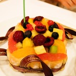 メゾン ポール・ボキューズ - 誕生日の特別ケーキ