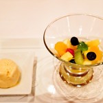 メゾン ポール・ボキューズ - お子様プレート（デザート）