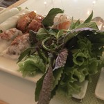 Wrap & Roll - Nét riêng cuốn Việt - 