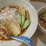 麺処 きなり - 煮干し冷麺+炊き込みご飯　９７０円