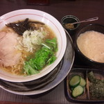 中華そば おさみ - 今日は、中華そばとゆむたファームの卵かけご飯をお願いしました