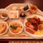 Kanazawa Hakuchou Ro Hoteru Sanraku - 初日の欲張った和洋折衷の朝食