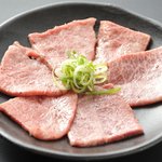 食道園 - みすじ　一頭で２キロほどしかとれない貴重なウデからとれる部位です