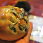 グルテンフリー田んぼのパン工房 米魂 - 黒豆のパン