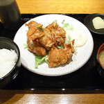 焼鳥ダイニング いただきコッコちゃん - コッコちゃん特製唐揚げ・650円