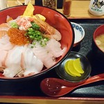根室食堂  - 札幌市場直送　地魚海鮮丼定食 