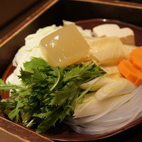 博多華味鳥 梅田ヒルトンプラザ店 - コラーゲンとお野菜
