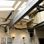 u-ma kagurazaka - 天窓から降り注ぐ陽射し